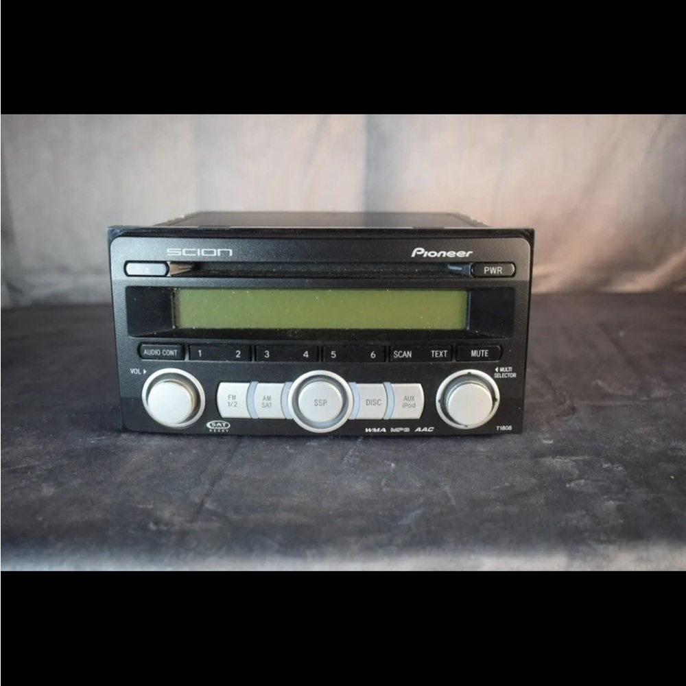 2005-2010 Toyota Scion TC XB XD FM Radio XM CD MP3 Player PT546-00080 DEH-M8027